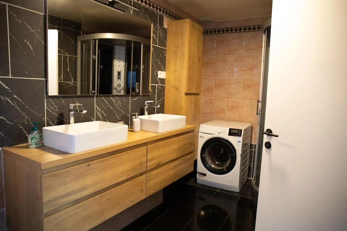 Cozy Family Home Near Lottoarena Antwerpen Antwerpia